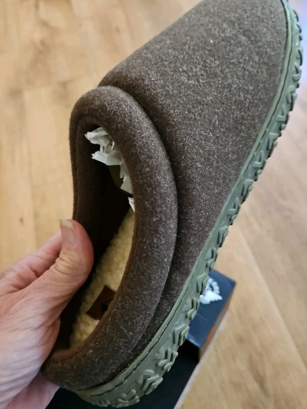 Men's Memory Foam Slippers - Brown Size 7/8